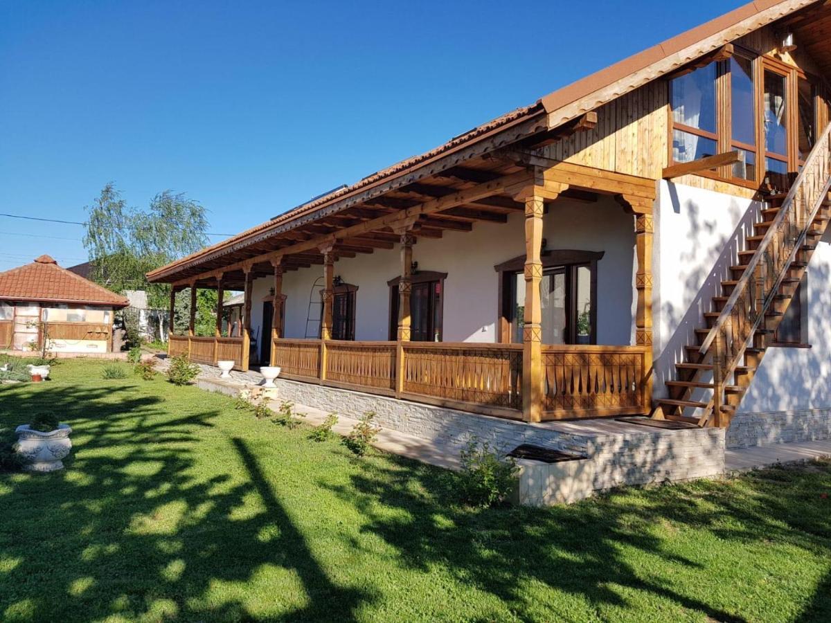 Verada Tour Guest House Somova Eksteriør bilde
